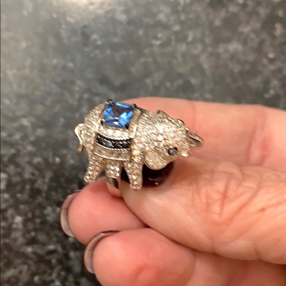 Sterling Silver Elephant Ring - Picture 7 of 8